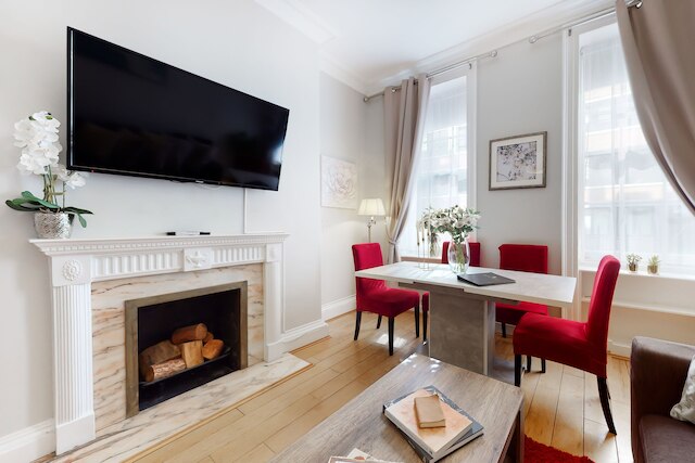 パーク レーン アパートメンツ - クラージズ ストリート