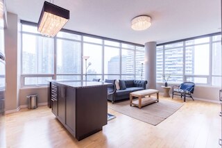 ホームホップ - メープル リーフ スクエア