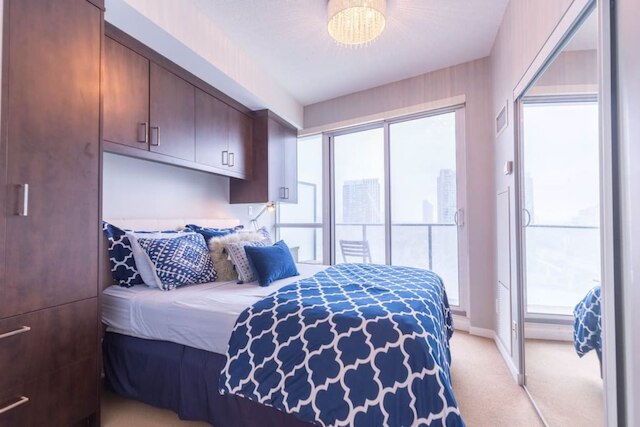 ホームホップ - メープル リーフ スクエア