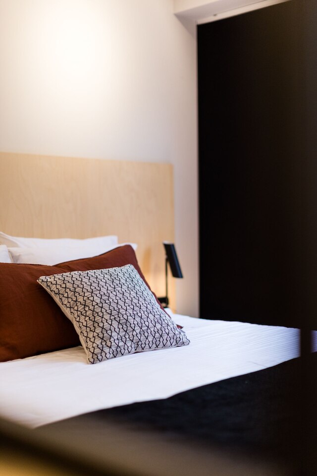 アップストリート エルモウ エレガント アパートメンツ