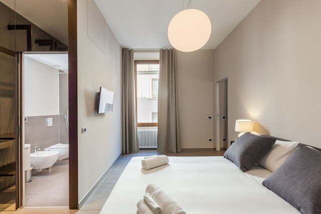 イージーホームズ - ドゥオモ スイーツ & アパートメンツ