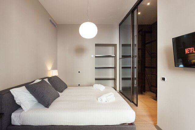 イージーホームズ - ドゥオモ スイーツ & アパートメンツ