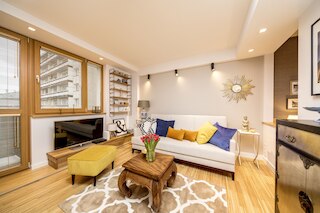 ゴールデン アパルタメント バイ ユア フリーダム