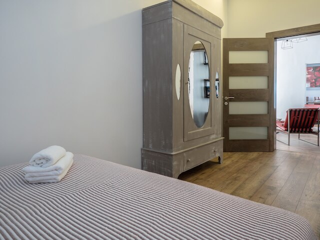 バレッタ コスモポリタン アパートメント