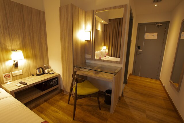 AZ ホテル & サービスド アパートメンツ