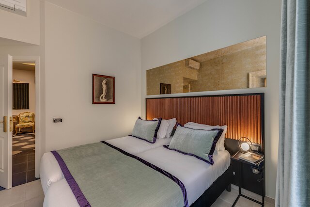 アドリアヌス ホテル