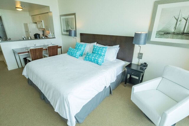 オーシャン マリーナ & シティ ビュー スタジオ + バルコニー #2