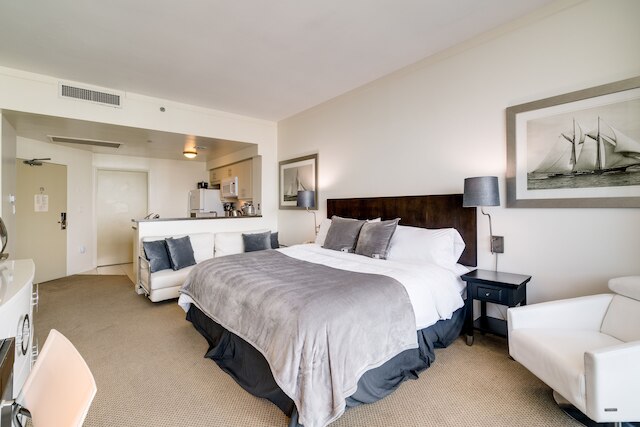 オーシャン マリーナ & シティ ビュー スタジオ + バルコニー #2