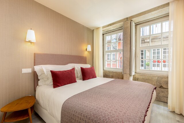 ヨーロポ - リベイラ ポルト