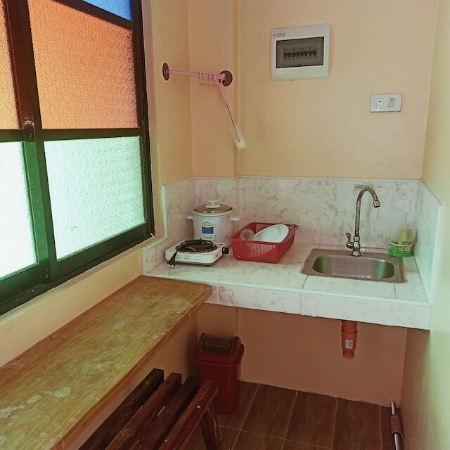 パムホ ホステル