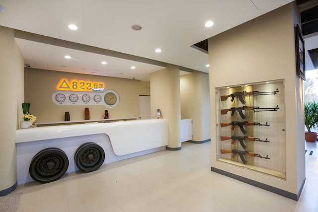 823 ツーリスト ホテル (八二三行館飯店)