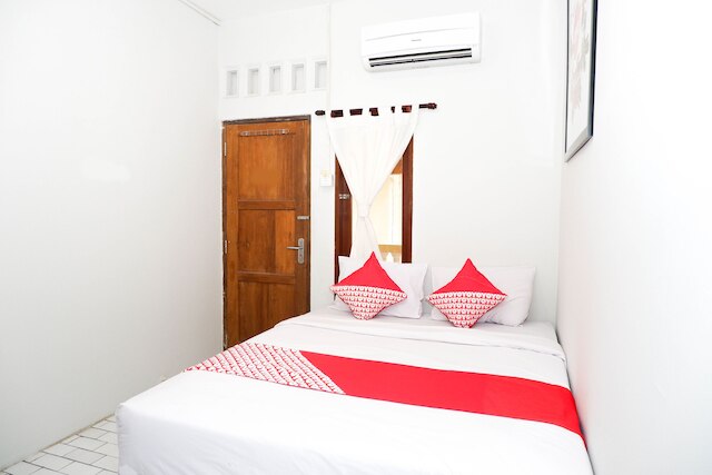 OYO 422 アハターハウス ゲストハウス