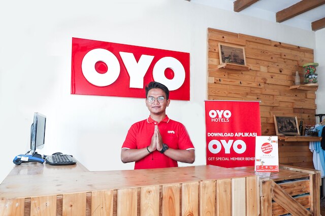 OYO 422 アハターハウス ゲストハウス