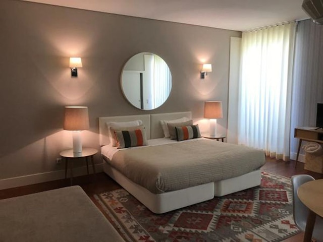 カルドサス アパートメンツ バイ ウナ