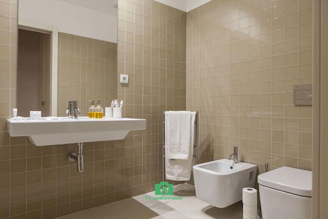 カルドサス アパートメンツ バイ ウナ