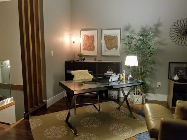 ラグジュアリー セントラル トロント 2 ベッドルーム スイート