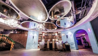 フローラル ホテル重慶メリア (花筑·美拉酒店)