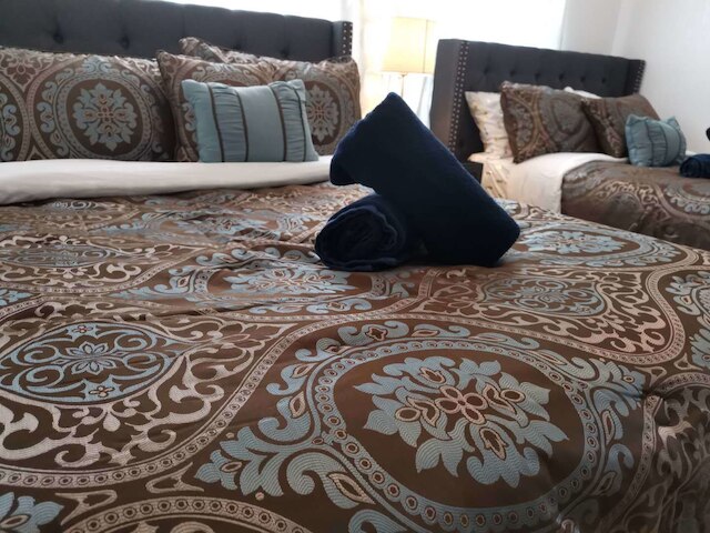 ラグジー ハリウッド