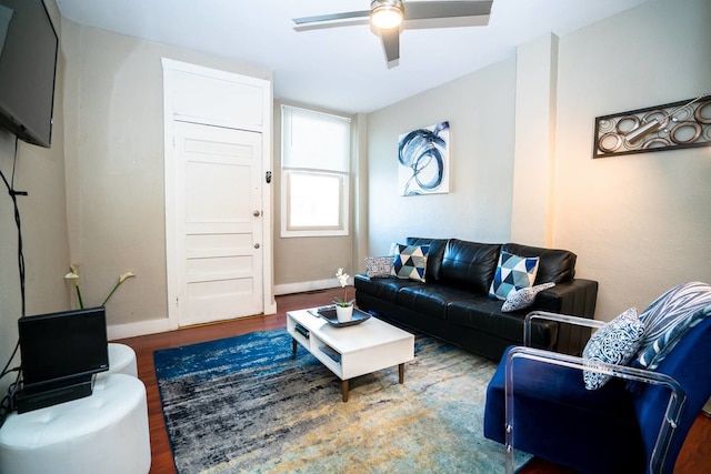 ザ トラベラーズ コーナー ロケーテッド オン ラリマー ストリート