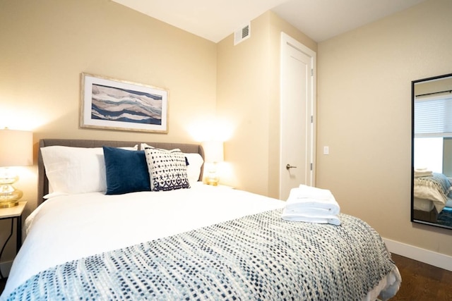 ミッド モッド マナー ソフィスティケイテッド タウンハウス ゴールデン トライアングル