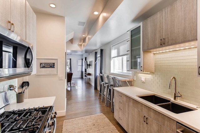 ザ ハイランド スクエア エクスペリエンス、ローハイにあるホットタブ付きタウンホーム