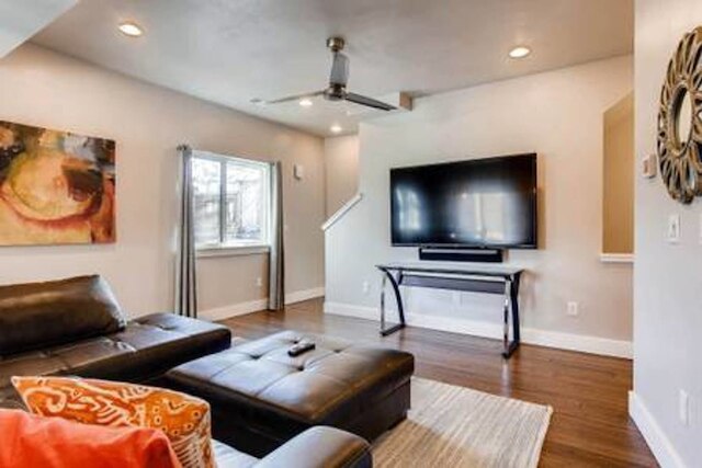 ローハイにある楽しさあふれる家、ジュリエットバルコニーあり