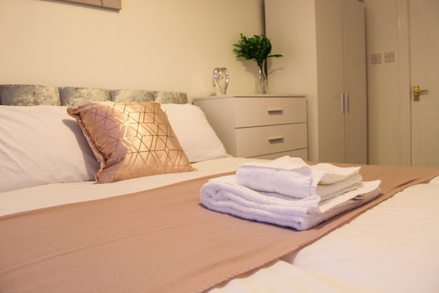 ドックサイド リバプール ラグジュアリー アパートメント