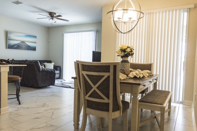 4 ベッドルーム タウンホーム イン ストーリー レイク バイ SHV-4971