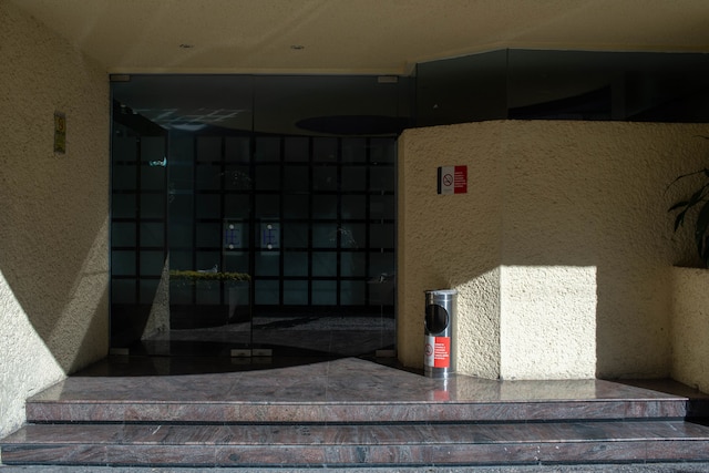 ホテル エンバシー