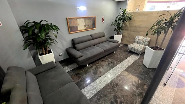 ホテル エンバシー