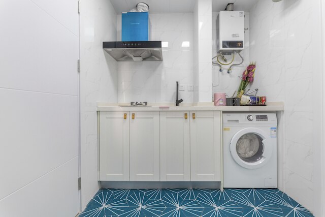 上海モシ イン ホァイハイ ロード No.6 ブランチ (沫希淮海中路 6 店 - 上海)