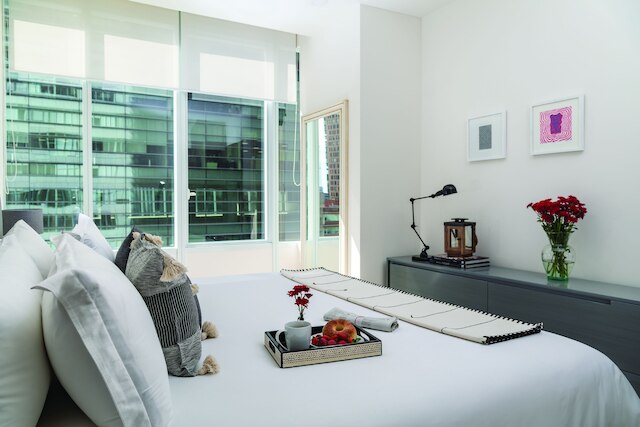 ボッティチェリ・タワー・バイ・ザ・ローカル・ウェイ