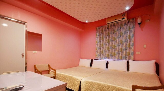 サン ムーン フラワー ホームステイ