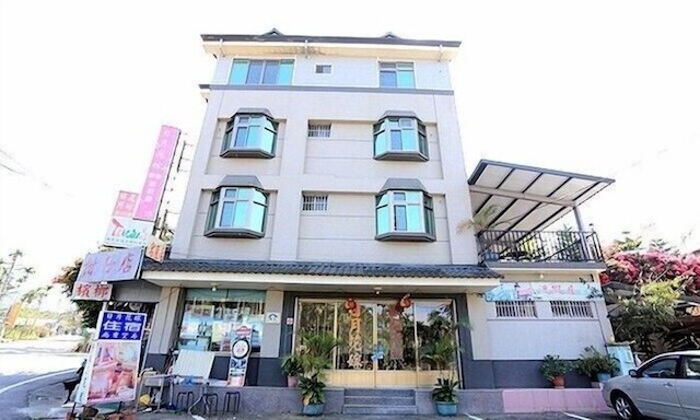 サン ムーン フラワー ホームステイ