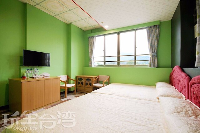 サン ムーン フラワー ホームステイ