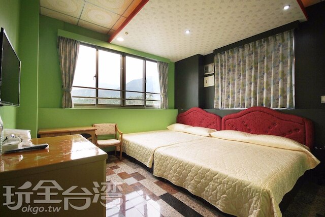 サン ムーン フラワー ホームステイ