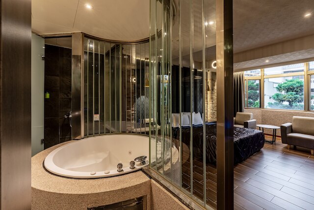 キング & プリンセス モーテル レンデ