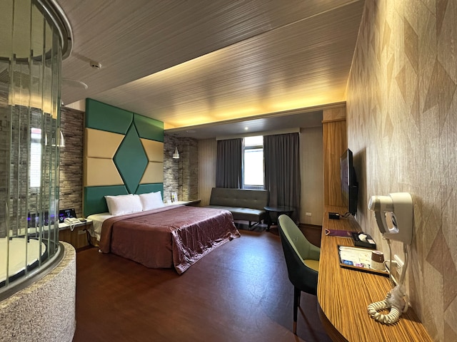 キング & プリンセス モーテル レンデ