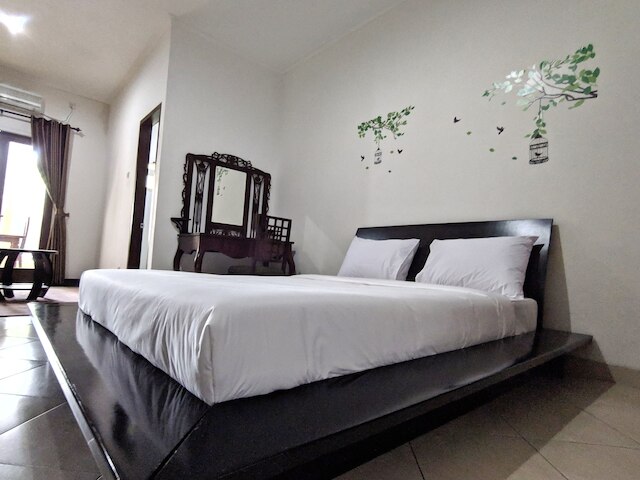 マイ ホーム、フラット 06