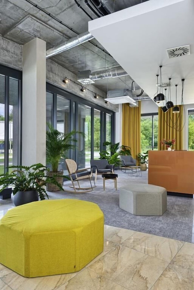 アルシュ ホテル ポロネザ