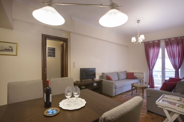 ケラミコス コージー アパートメント