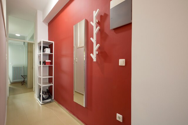 アンダー ザ シェード オブ アクロポリス