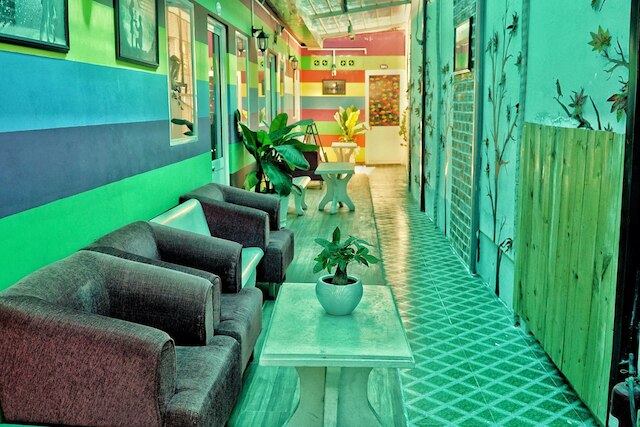 サニー ホステル