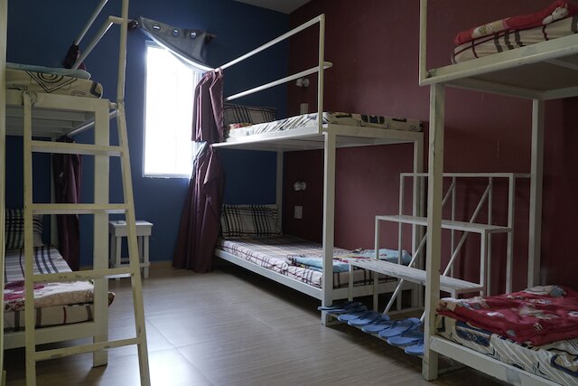 サニー ホステル