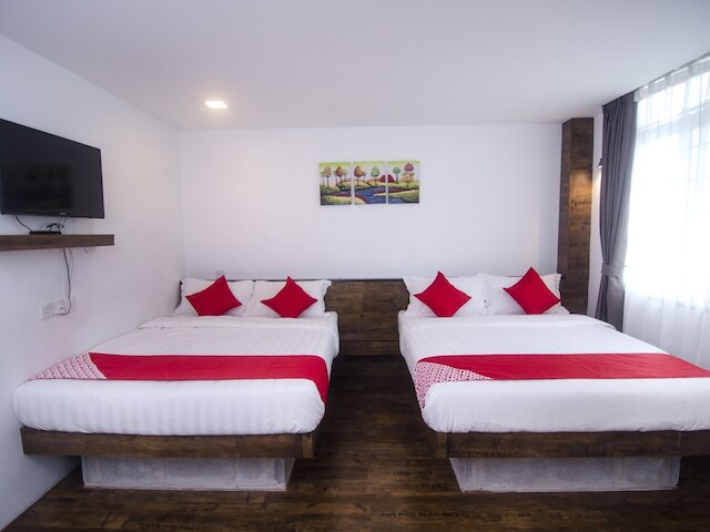 OYO 836 マンジュラ ルーム & カフェ