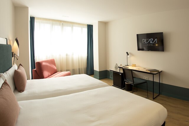 ホテル プラサ デ ラ パス