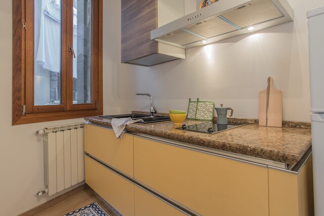 ヴェネツィア - カッレ カンパニーレ 3076