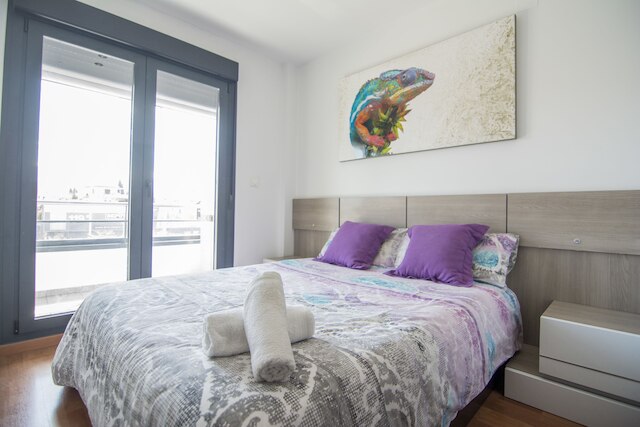 インジョイ グラナダ LUJO ピスシーナ イ パーキング