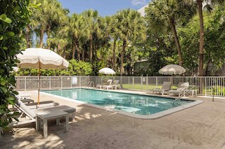 マイアミ リバー イン バイ レンツィ