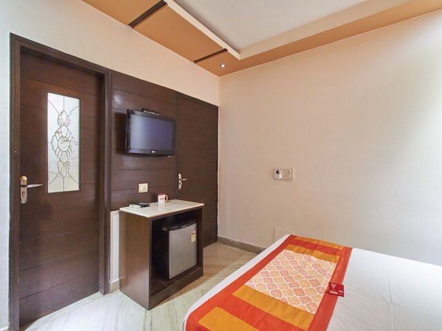 OYO 362 ホテル J P イン